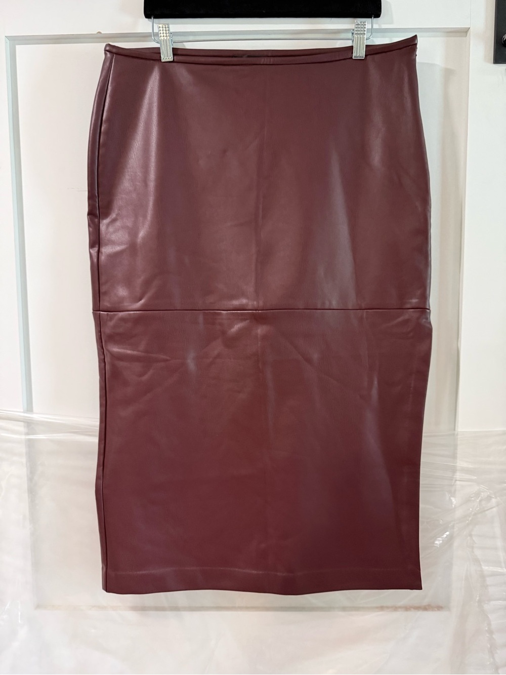 Kenneth Cole Faux Leather Midi Pencil Skirt in Burgundy